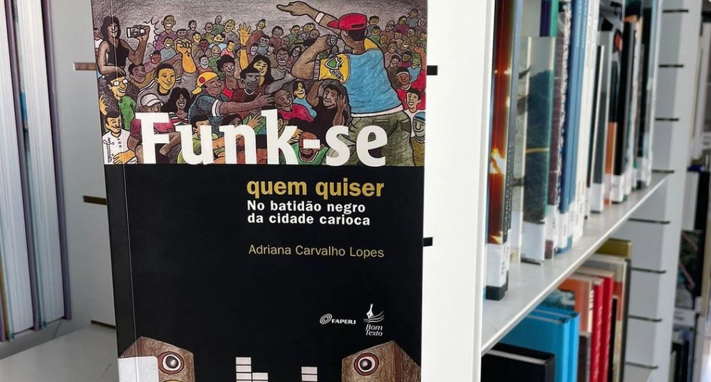 Livro funk-se em uma biblioteca